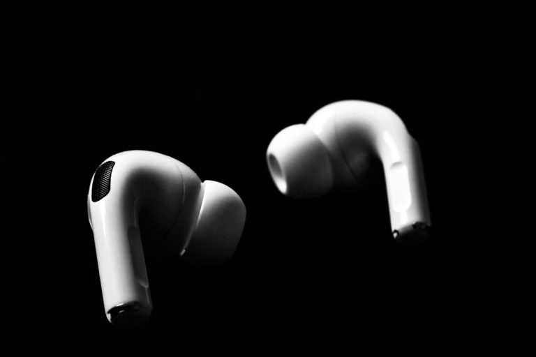 Auriculares AirPods Pro y EarPods Apple