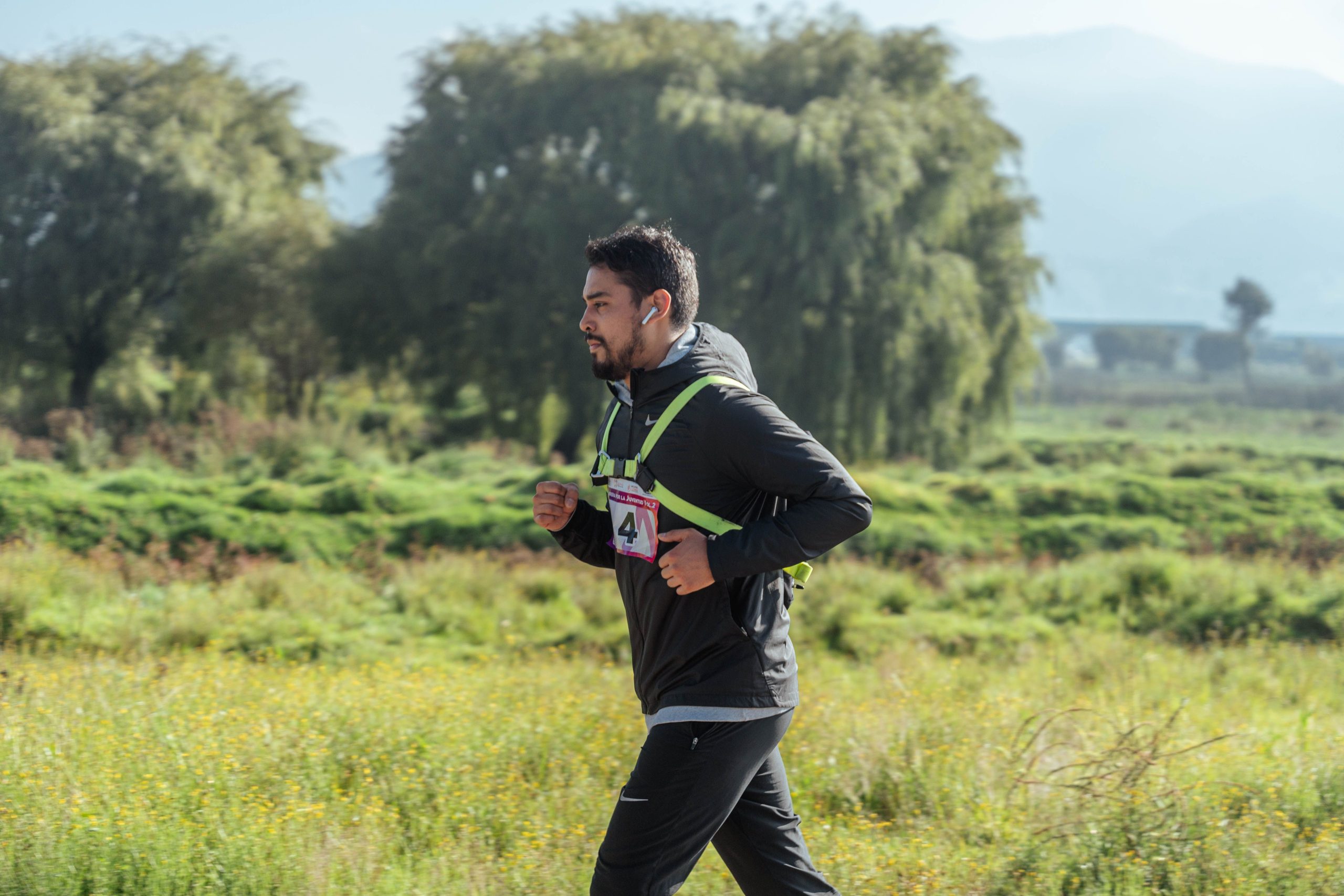 auriculares deportivos correr 1 scaled Auriculares deportivos para correr