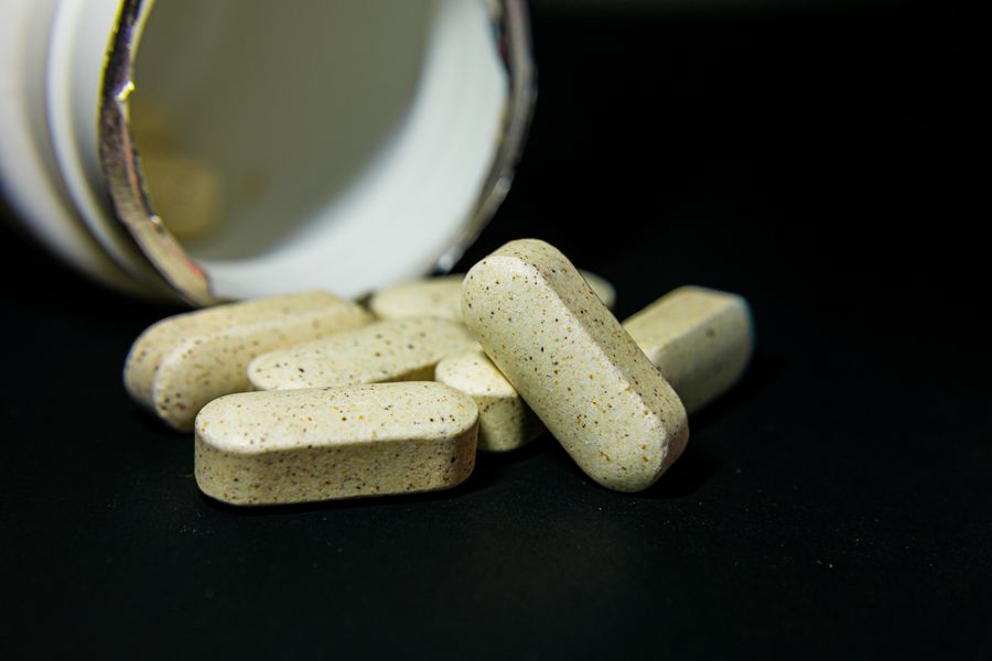 capsulas suplementos vitaminicos 2 Cápsulas de suplementos vitamínicos