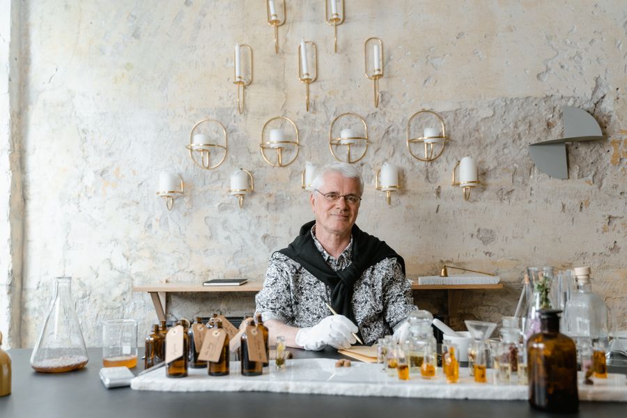 perfumeria artesanal creacion fragancias 2 Perfumería artesanal y creación de fragancias