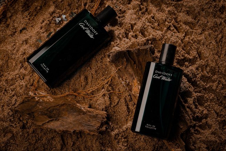 Perfumes amaderados elegantes